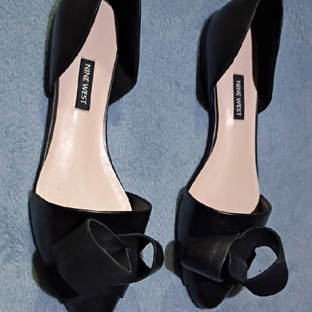 Nine West Black Flats with Bow Detail